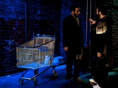 little did they know the cart was slowly creeping up (finsbury park)