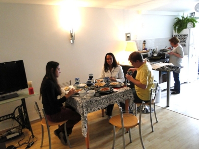 �Viva la familia! (�oquis del 29, at home)