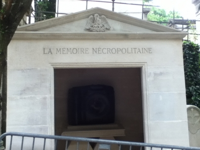 bizarre cemetery art